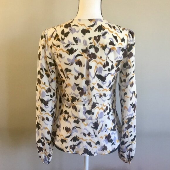 A  L  C Tessa 100 Silk Button Down Blouse Size 2 - Picture 6 of 9